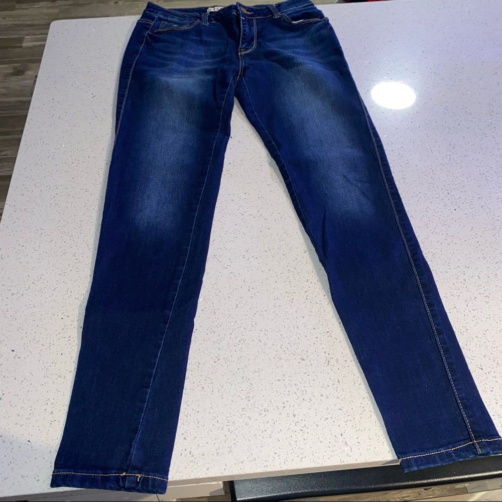 Stretch denim jeans